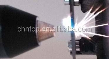 القطع الليزري المتقدم بالليزر مع وحدة الليزر الليزري QCW800 ورأس القطع المواد الصلبة فائقة